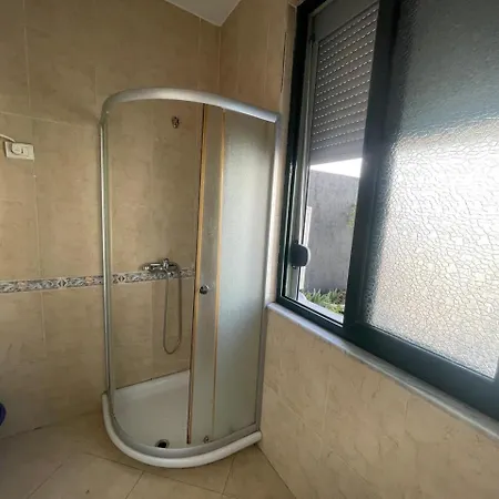 Balcony تيرانا